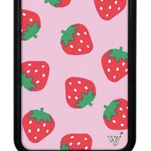 Wildflower Iphone 8 plus case (BRAND NEW)